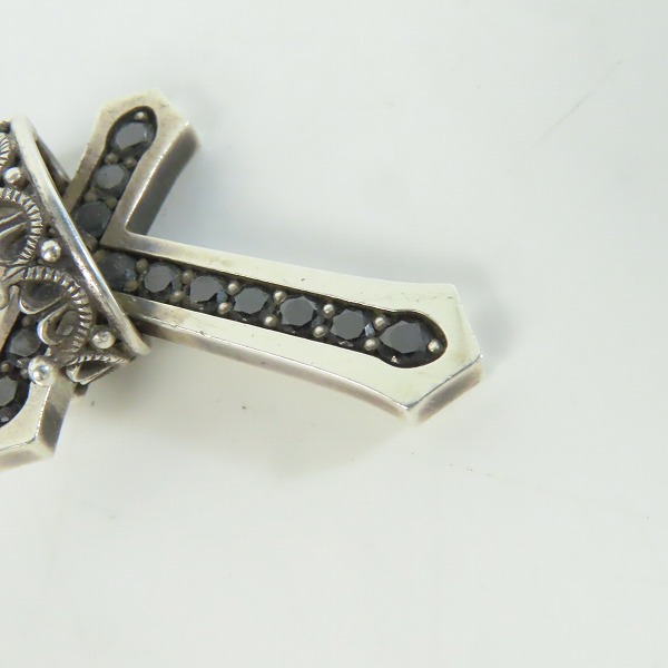 実際に弊社で買取させて頂いた【ギャラ付き】Justin Davis/ジャスティンデイビス Cross With Crown/クロスウィズクラウン ペンダント SPJ122-1の画像 6枚目