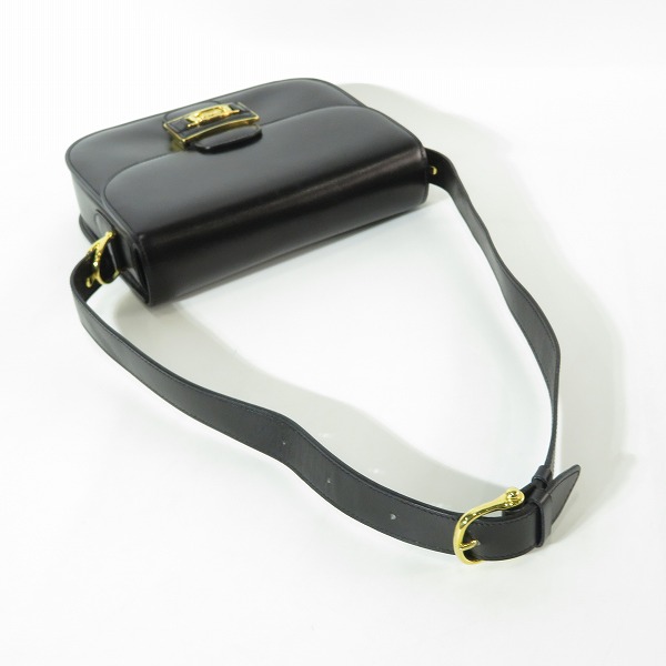 実際に弊社で買取させて頂いたCELINE/セリーヌ オールド 馬車金具 レザーショルダーバッグの画像 2枚目