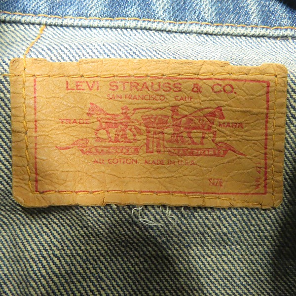 実際に弊社で買取させて頂いたLevi's/リーバイス ボタン裏刻印52  3rd/サード デニム ジャケットの画像 2枚目