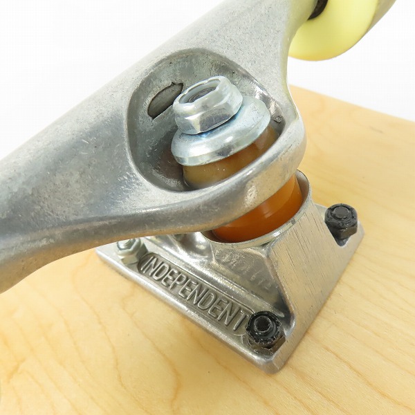 実際に弊社で買取させて頂いた【ノーブランド扱い】INDEPENDENTトラック スケートボード コンプリート の画像 5枚目