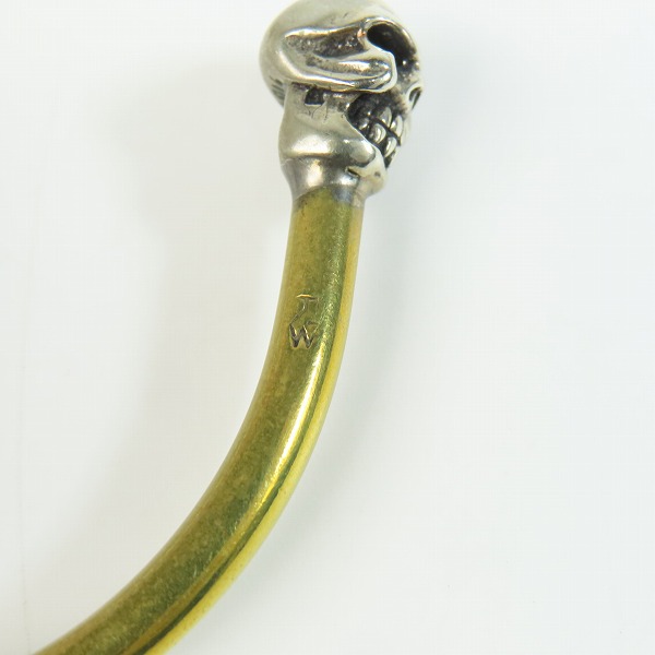 実際に弊社で買取させて頂いたTRAVIS WALKER/トラヴィスワーカー スカルヘッド ブラス バングルの画像 6枚目