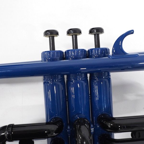 実際に弊社で買取させて頂いたPLAYTECH/プレイテック PTTR-050BL プラスチックトランペット ブルー  セミハードケース付の画像 4枚目