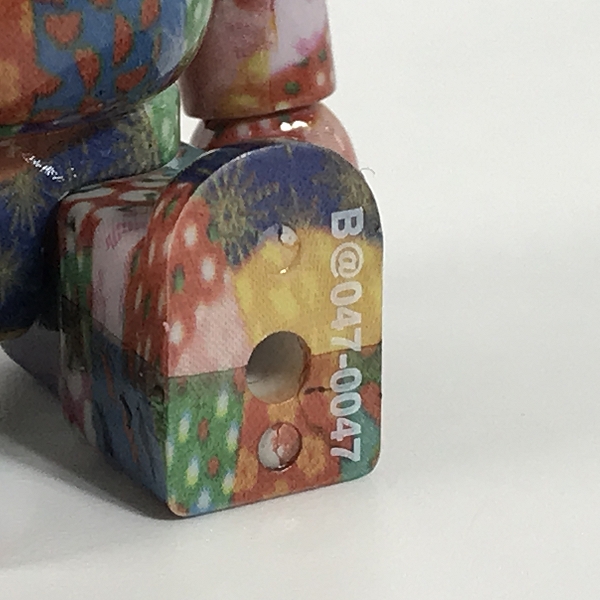 実際に弊社で買取させて頂いたMEDICOM TOY/メディコムトイ BE@RBRICK/ベアブリック クイズ正解は一年後 series 47/シリーズ47 シークレット 100%の画像 6枚目