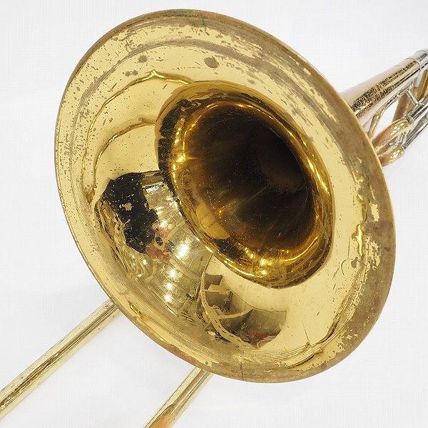 実際に弊社で買取させて頂いた★【使用感有り】Vincent Bach/バック Stradivarius 50 トロンボーン ゴールド ハードケース付の画像 3枚目