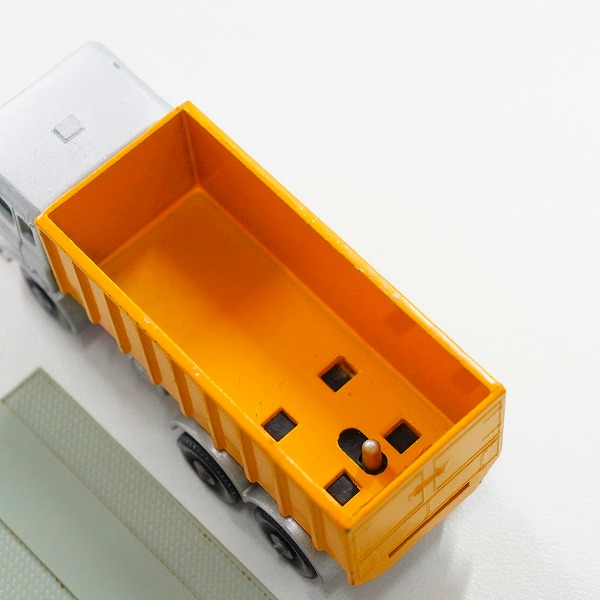 実際に弊社で買取させて頂いたMATCHBOX/マッチボックス No.47 DAF TIPPER CONTAINER TRUCK/ダフチッパーコンテナトラック ミニカーの画像 7枚目