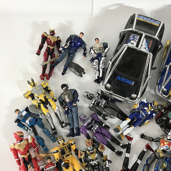 実際に弊社で買取させて頂いた【おまとめ】BANDAI/バンダイ 他 宇宙刑事ギャバン/ブルースワット 等 フィギュアの画像 1枚目