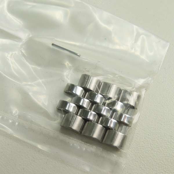 実際に弊社で買取させて頂いたワンピース PREMIUM COLLECTION  ロロノア・ゾロ 剣豪の記憶 オフィシャルライセンスウォッチ V501-HBC0  限定9999本 1407/9999の画像 6枚目