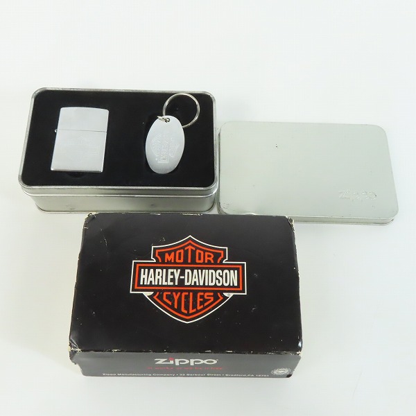実際に弊社で買取させて頂いたZIPPO/ジッポー HARLEY-DAVIDSON/ハーレーダビッドソン キーホルダー付き 1997年製の画像 6枚目