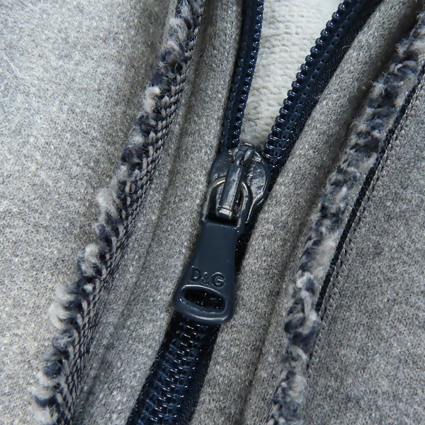 実際に弊社で買取させて頂いたD&G/ディーアンドジー DOLCE&GABBANA/ドルチェ&ガッバーナ フロントロゴ スウェットジャケット XLの画像 5枚目