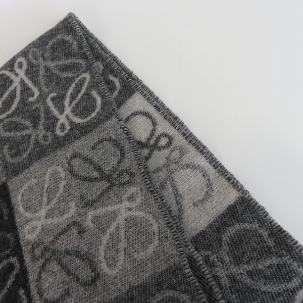 実際に弊社で買取させて頂いたLOEWE/ロエベ カシミヤ混 ウールマフラーの画像 3枚目