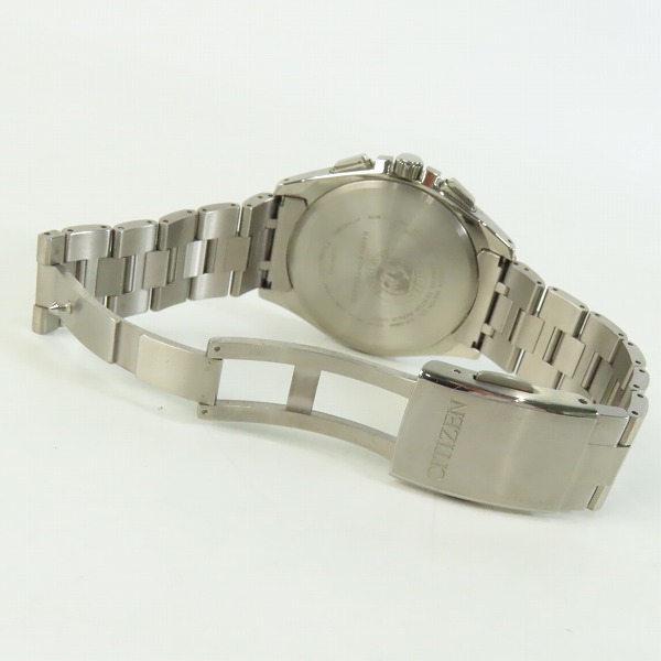 実際に弊社で買取させて頂いたCITIZEN/シチズン ATTESA Eco-Drive/アテッサ エコドライブ 電波ソーラー腕時計/ウォッチ H804-T018696の画像 3枚目