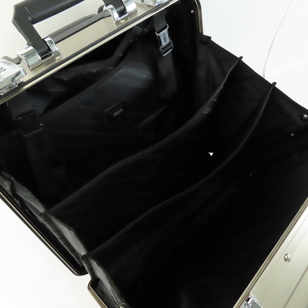 実際に弊社で買取させて頂いたZERO HALLIBURTON/ゼロハリバートン ダイヤルロック式 2輪キャリーケース 94127の画像 3枚目