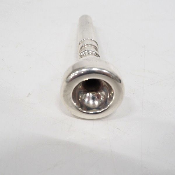 実際に弊社で買取させて頂いたVINCENT BACH/ヴィンセント バック 1-1/2C トランペット用 マウスピース シルバーの画像 2枚目