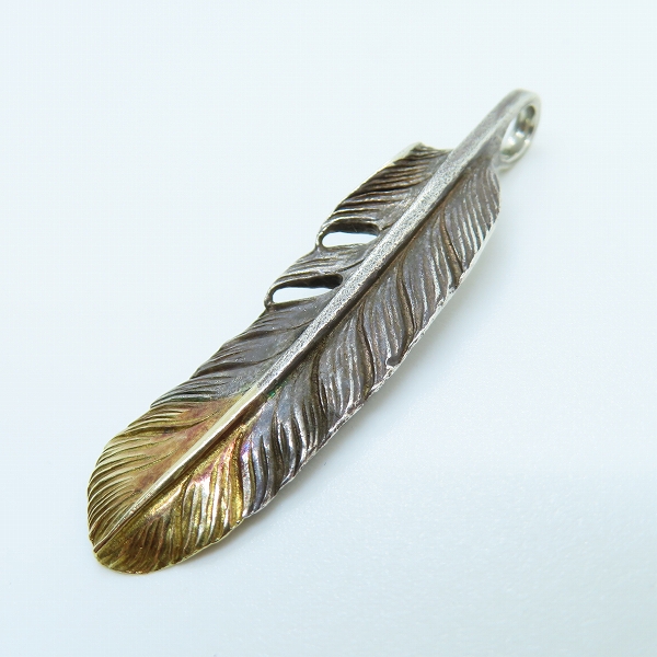 実際に弊社で買取させて頂いたARIZONA FREEDOM/アリゾナフリーダム 先金 左向き フェザー ペンダント/トップ