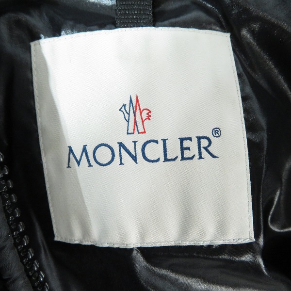 実際に弊社で買取させて頂いた【JPタグ】MONCLER/モンクレール MONTCLA GIUBBOTTO/モンクラー ダウンジャケット G20911A00144 C0300/1の画像 2枚目