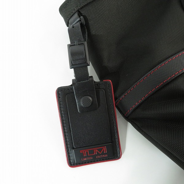 実際に弊社で買取させて頂いた【ギャラ付き】TUMI/トゥミ ALPHA3/アルファ3 Limited Edition トートバッグ 黒×赤 2603650DRD3E の画像 7枚目