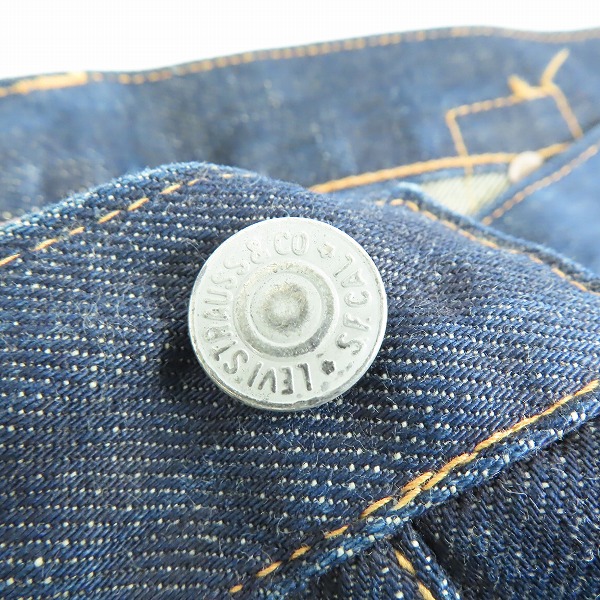 実際に弊社で買取させて頂いたLEVIS/リーバイス 501XX 復刻 片面BIG E 均等V ボタンフライ 日本製 デニムパンツ 37501/36の画像 7枚目