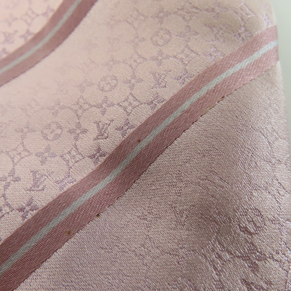 実際に弊社で買取させて頂いたLOUIS VUITTON/ルイヴィトン モノグラム ストライプ シルク ネクタイ ピンクの画像 5枚目