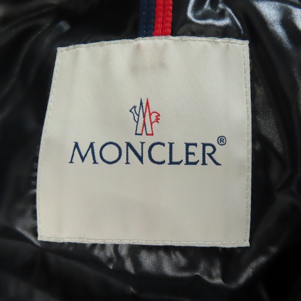 実際に弊社で買取させて頂いたMONCLER/モンクレール DOUGNAC ダウンジャケット G20911A00055-68950/1の画像 2枚目