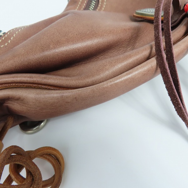 実際に弊社で買取させて頂いたRED MOON/レッドムーン バイカーズ/レザーメディスンバッグ フリンジ/コンチョ付の画像 6枚目