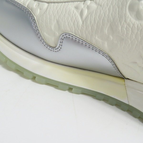 実際に弊社で買取させて頂いたLOUIS VUITTON/ルイヴィトン ランアウェイライン モノグラム インヒール スニーカー ホワイト/GO0261/9の画像 6枚目