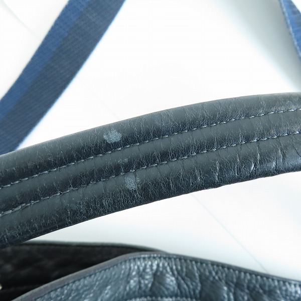 実際に弊社で買取させて頂いたaniary/アニアリ 裏地カモフラ/迷彩 レザー トートバッグ/ショルダーバッグの画像 5枚目