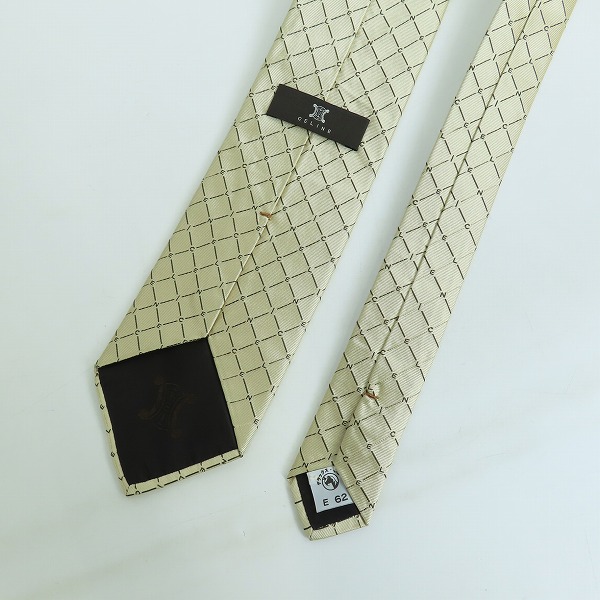 実際に弊社で買取させて頂いたceline/セリーヌ ロゴ総柄 ネクタイ の画像 2枚目