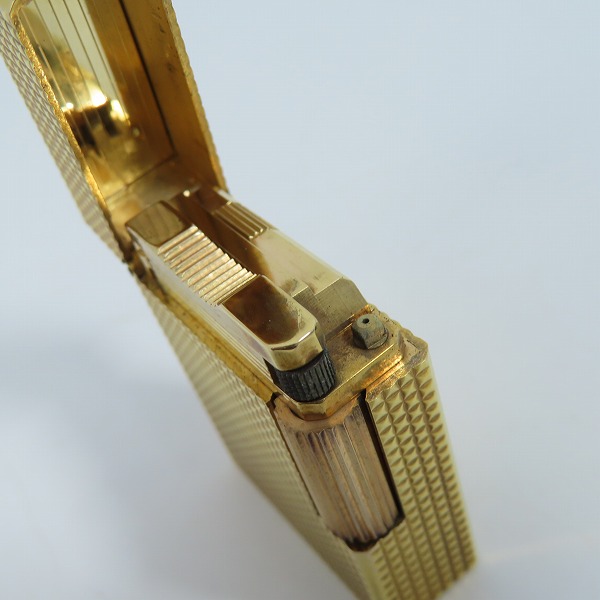 実際に弊社で買取させて頂いたS.T.Dupont/デュポン LINE1/ライン1 ショート ダイヤカット ガスライター ゴールドの画像 4枚目