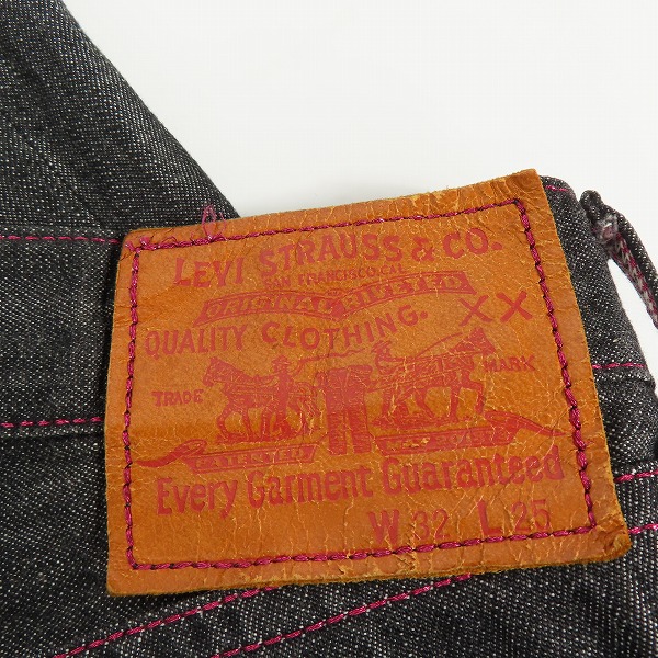 実際に弊社で買取させて頂いたLEVI’S Fenom×FRAGMENT DESIGN/リーバイスフェノム×フラグメントデザイン ワイドデニムパンツ FMSHT-0006/32の画像 2枚目