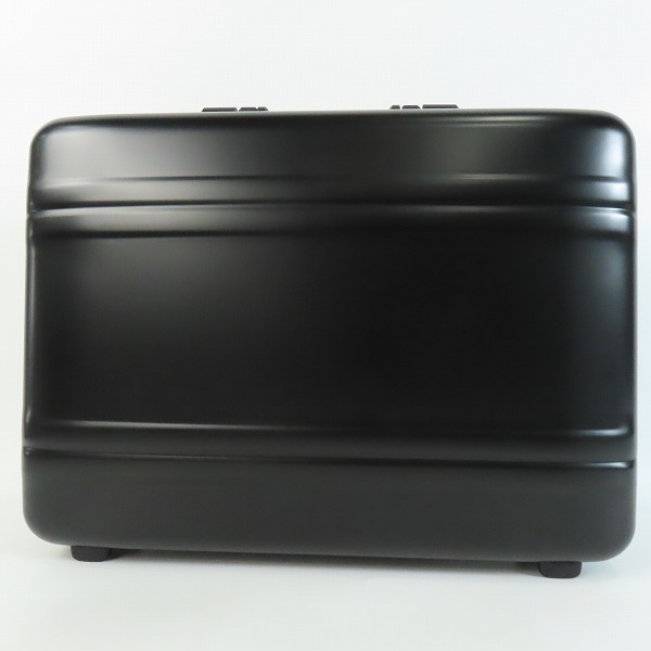 実際に弊社で買取させて頂いたZero Halliburton/ゼロハリバートンClassic Aluminum 3.0 ATT Large Attaché  ラージアタッシュケース 94412の画像 1枚目
