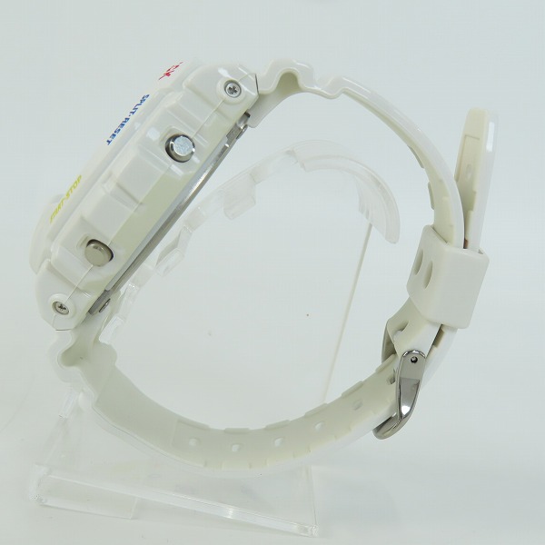 実際に弊社で買取させて頂いたG-SHOCK×メディコムトイ 限定コラボ 30周年記念 BE@RBRICK/ベアブリック ホワイト DW-6900MT-7JRの画像 1枚目