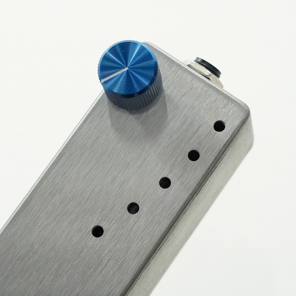 実際に弊社で買取させて頂いたLee Custom Amplifier 12AU7 Buffer/Booster バッファ ブースター エフェクター 動作確認済みの画像 4枚目