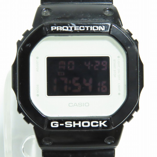 実際に弊社で買取させて頂いたG-SHOCK×MEDICOM TOY/Gショック×メディコム トイ ベアブリック 腕時計 DW-5600MT-1JR