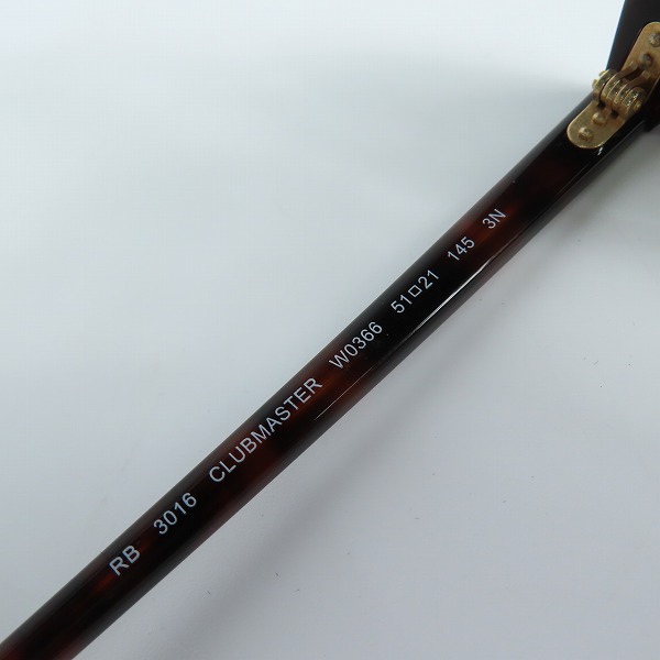 実際に弊社で買取させて頂いたRay-Ban/レイバン CLUB MASTER/クラブマスター サングラス/アイウェア RB3016 W0366の画像 6枚目