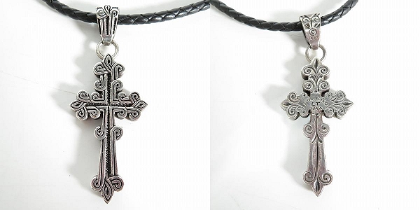 実際に弊社で買取させて頂いた【ギャラ付き】LEATHERS AND TREASURES/レザーズ＆トレジャーズ ケルティッククロス レザーネックレスの画像 1枚目