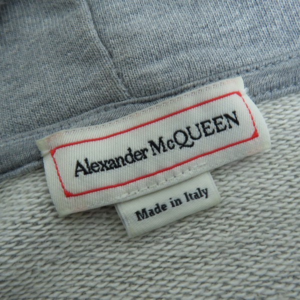 実際に弊社で買取させて頂いたAlexander McQueen/アレキサンダー マックイーン Hoodie ロゴ パーカー 688715 QSZ81/Sの画像 2枚目