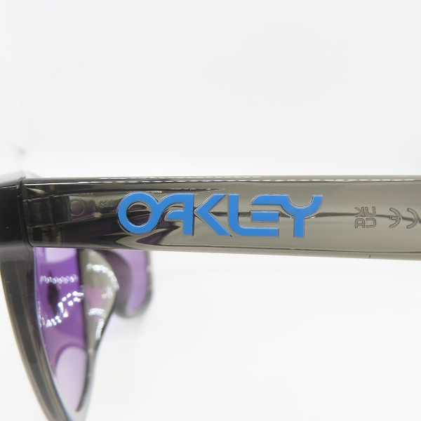 実際に弊社で買取させて頂いたOAKLEY/オークリー FROGSKINS/フロッグスキン サングラス/アイウェア OO9245-7454の画像 4枚目