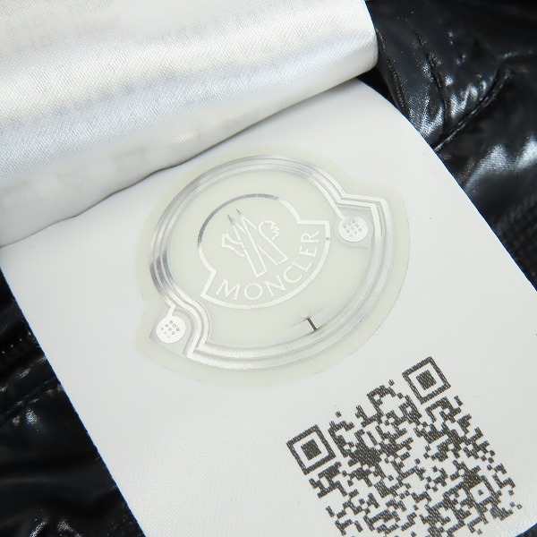 実際に弊社で買取させて頂いたMONCLER/モンクレール DOUGNAC ダウンジャケット G20911A00055-68950/1の画像 5枚目