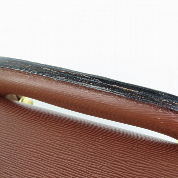 実際に弊社で買取させて頂いたBALLY/バリー ダイヤルロック付き レザー ブリーフケースの画像 6枚目