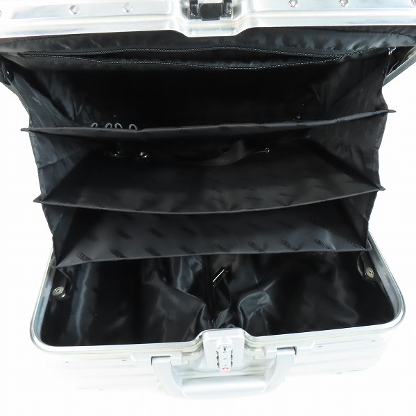 実際に弊社で買取させて頂いたRIMOWA/リモワ 923.40 TOPAS BUSINESS 40 リモワ トパーズ ビジネストローリー 2輪の画像 5枚目