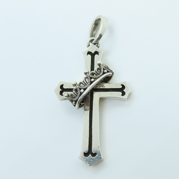 実際に弊社で買取させて頂いた【ギャラ付き】Justin Davis/ジャスティンデイビス Cross With Crown/クロスウィズクラウン ペンダント SPJ122の画像 1枚目