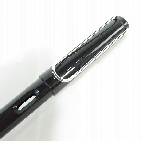 実際に弊社で買取させて頂いたLAMY/ラミー サファリ 小窓付き 万年筆の画像 2枚目