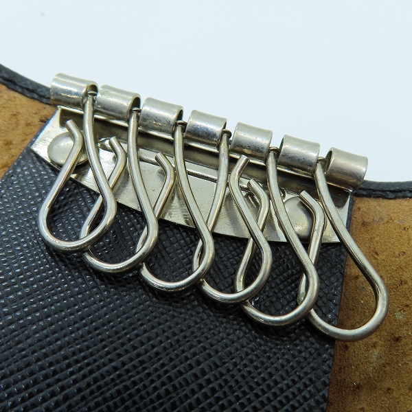 実際に弊社で買取させて頂いたGIORGIO ARMANI/ジョルジオアルマーニ 6連 キーケースの画像 5枚目