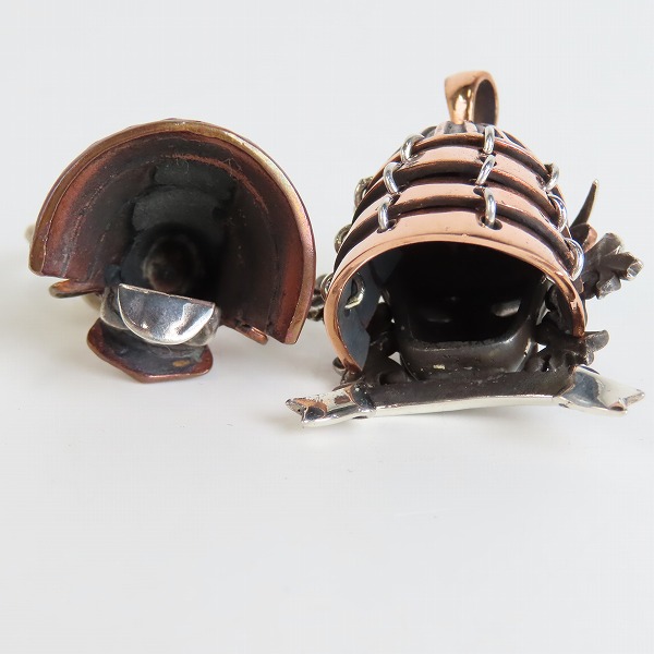 実際に弊社で買取させて頂いたJINA BRING/ジナブリング oriental vibrations/オリエンタルバイブレーションズ 武者スカル 兜 ペンダント 4点セットの画像 6枚目