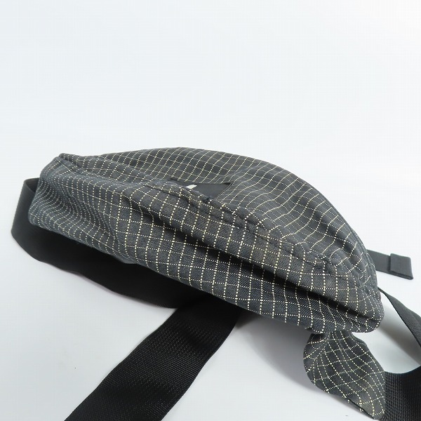 実際に弊社で買取させて頂いたGREHGORY/グレゴリー 旧ロゴ/シルバータグ テールメイトジュニア ウエストバック スペクトラ柄の画像 2枚目