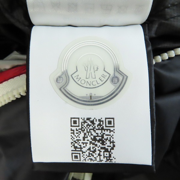 実際に弊社で買取させて頂いた【JPタグ】MONCLER GRENOBLE/モンクレール グルノーブル BLAVY フーデッドジャケット G209J1A00003/00の画像 7枚目