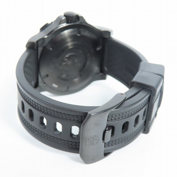 実際に弊社で買取させて頂いたLUMINOX/ルミノックス AUTHORIZED FOR NAVY USE ネイビーシールズ クォーツ/腕時計 4220 SERIES の画像 2枚目