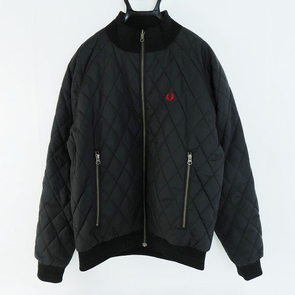 実際に弊社で買取させて頂いたFRED PERRY/フレッドペリー キルティング リバーシブル ジップアップジャケット/L