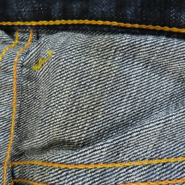 実際に弊社で買取させて頂いたEVISU/エヴィス エビス 戎 魂 刺繍 ボタンフライ デニムパンツ Lot.2001/32×36の画像 7枚目