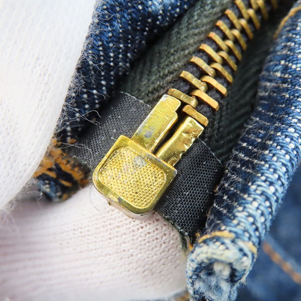 実際に弊社で買取させて頂いたEVISU/エヴィス ジップアップ デニム ジャケットの画像 5枚目